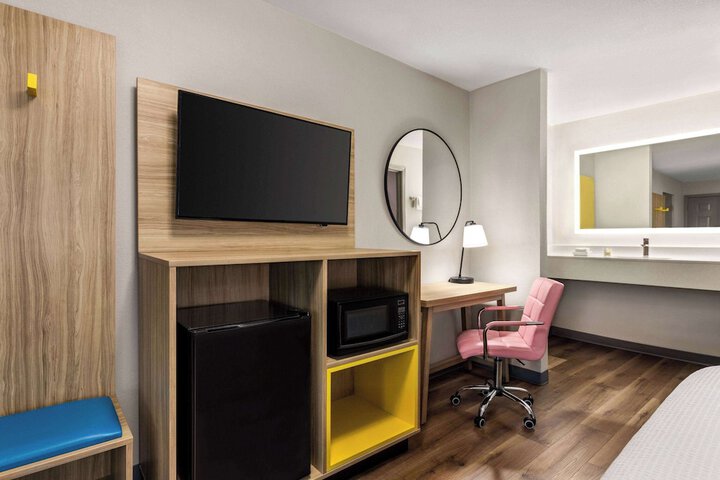Days Inn by Wyndham Memphis at Graceland