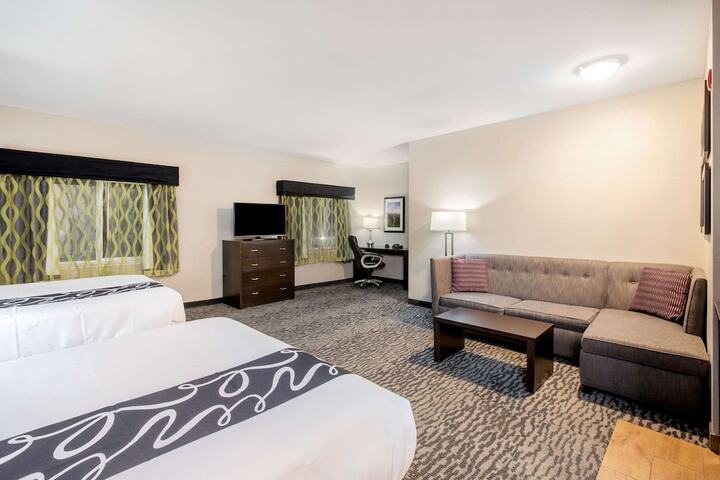 Room 15 of 44