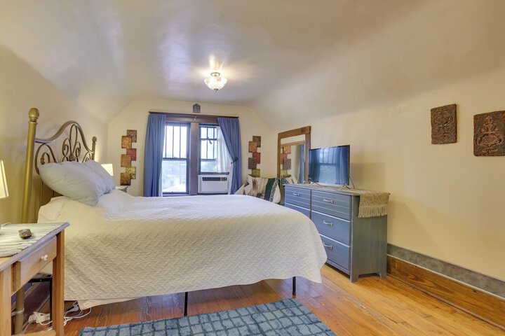 Charming Urbana Home Near Downtown!