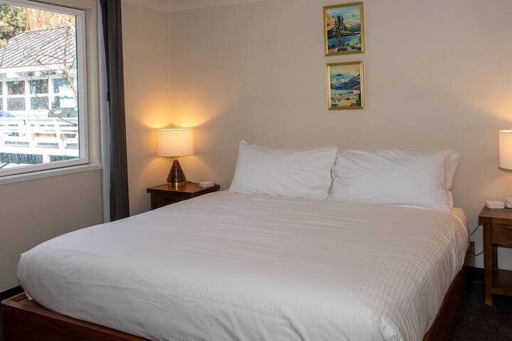Room 18 of 85