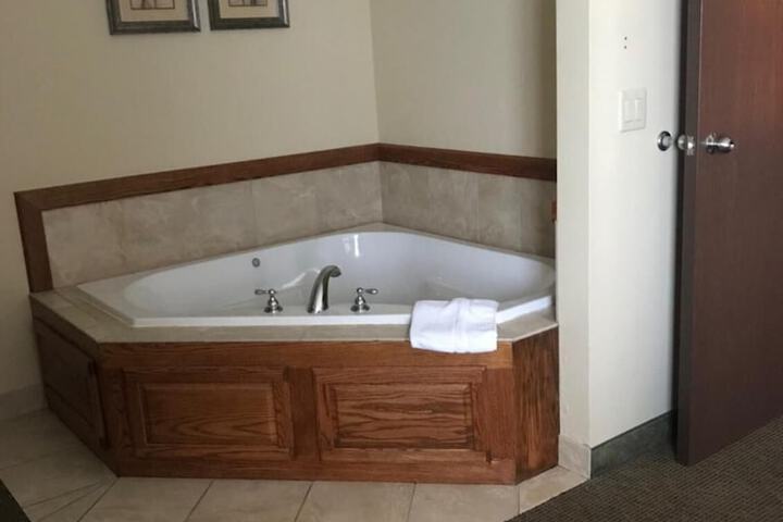 Randolph Inn and Suites