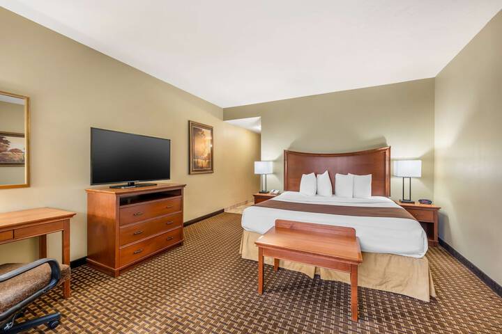 Room 18 of 40