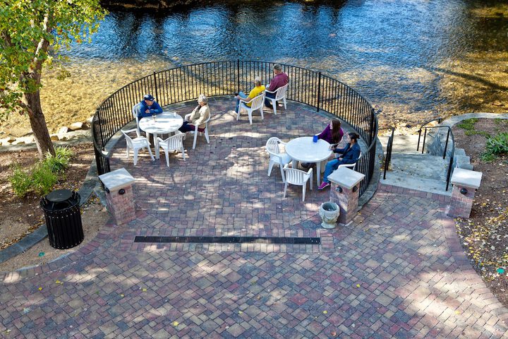 Helendorf River Inn Suites & Conference Center