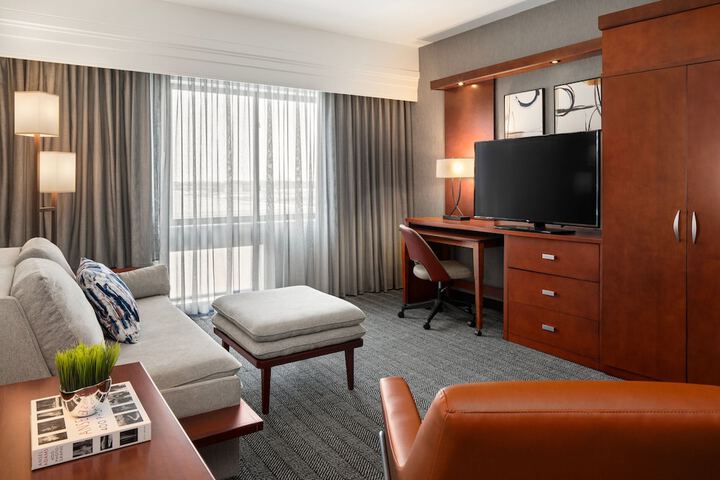 Room 63 of 106