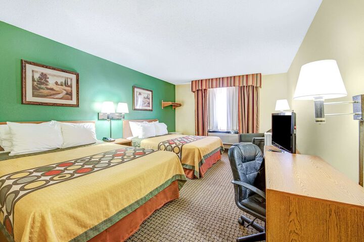 Room 15 of 18