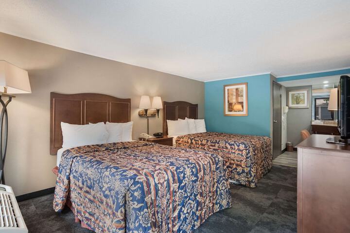 Room 43 of 57