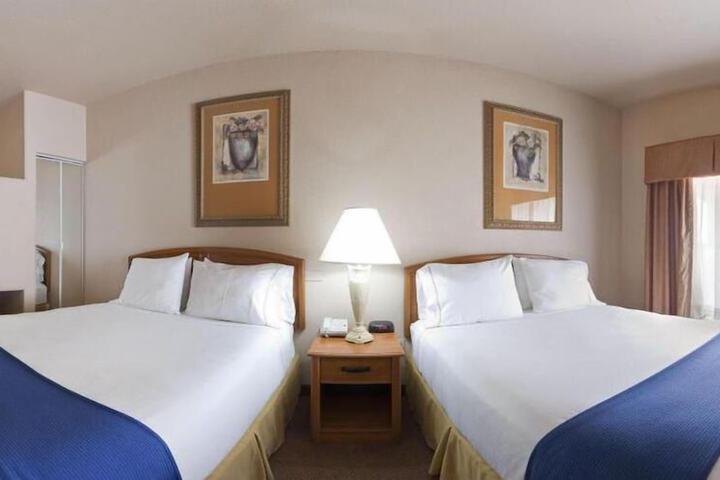 Holiday Inn Express Hotel & Suites Mission-McAllen Area by IHG