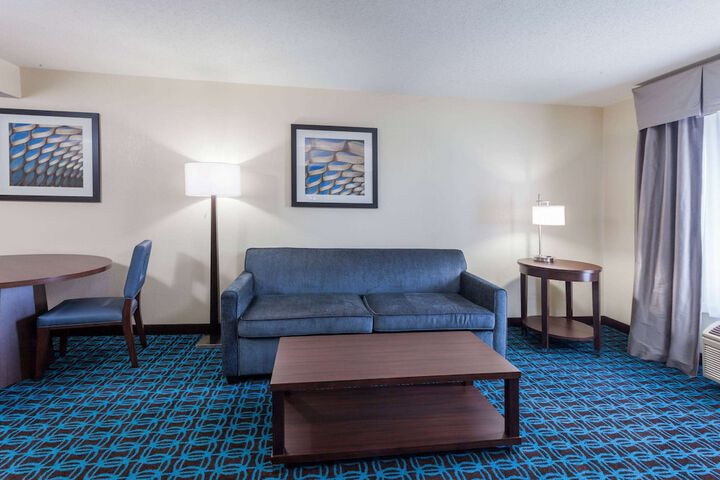 Room 20 of 66