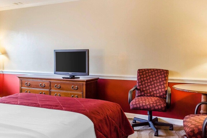 Clarion Inn Strasburg - Lancaster