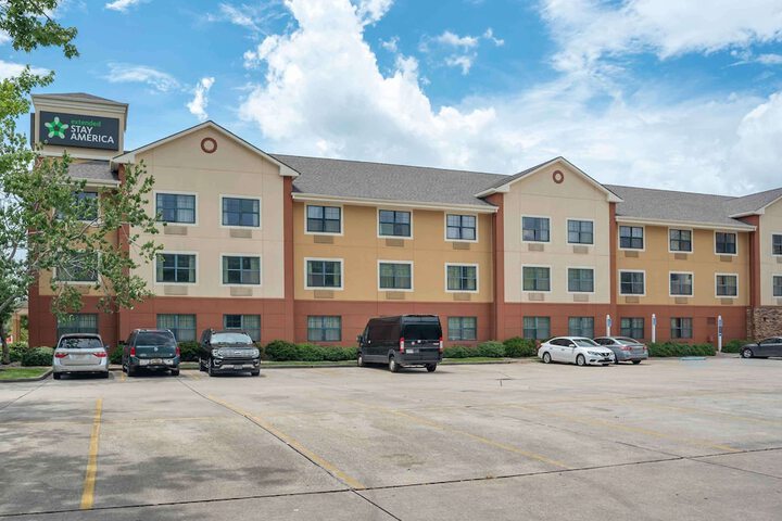 Hotel 3 of 27