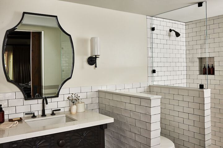 Bishops Lodge Auberge Collection