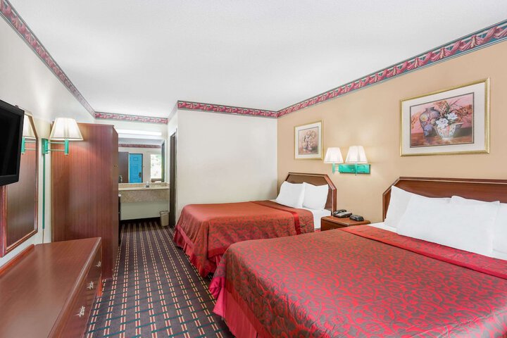 Room 16 of 24