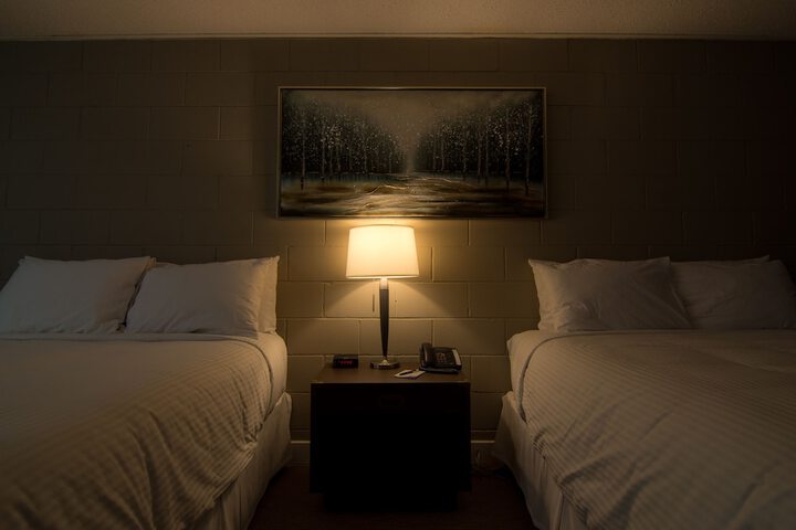 Room 17 of 36