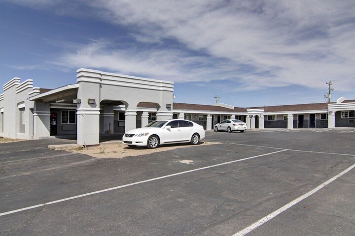 Econo Lodge Inn & Suites Santa Rosa