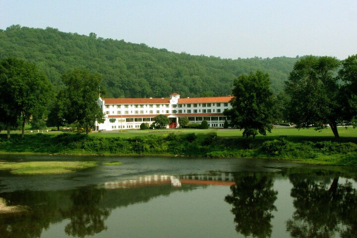 Hotel 12 of 114