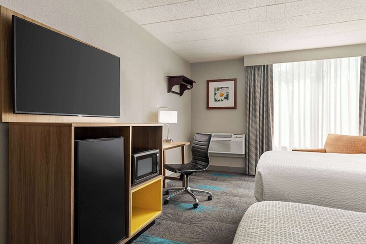 Room 27 of 50