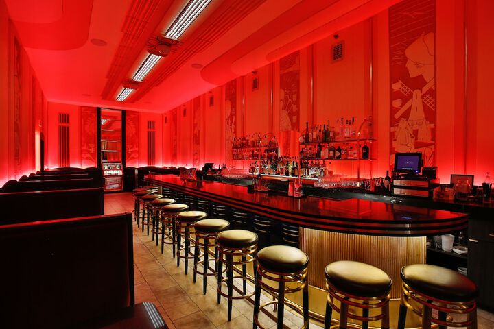 Lounge 67 of 78