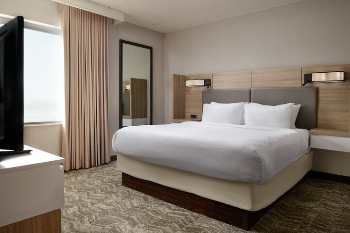 Room 30 of 44