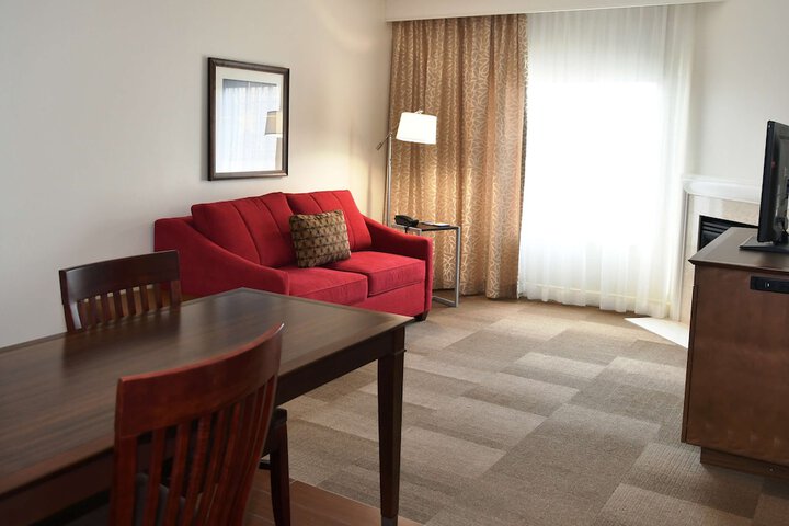 Room 28 of 43