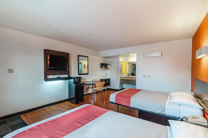 Room 21 of 30