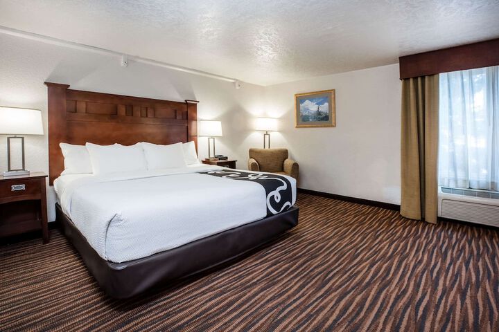 Room 19 of 34