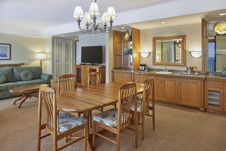 Hilton Hawaiian Village Waikiki Beach Resort