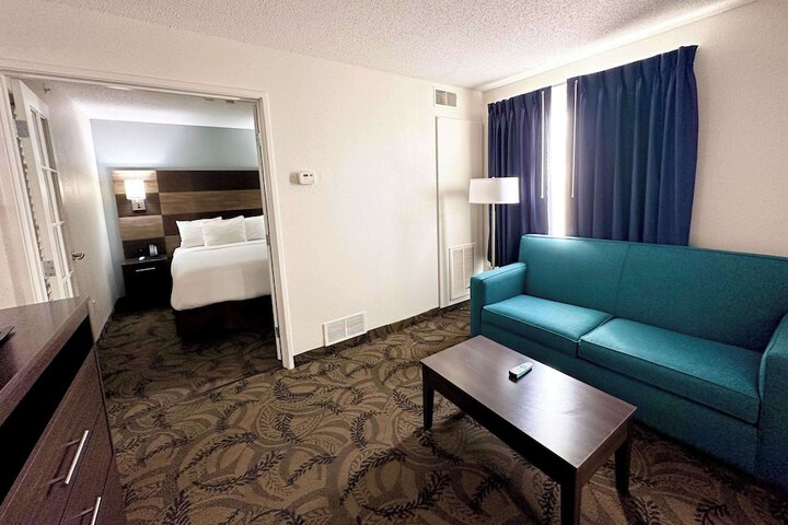 Room 62 of 109