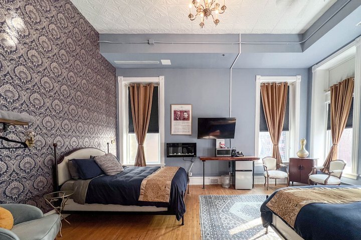 Room 46 of 120
