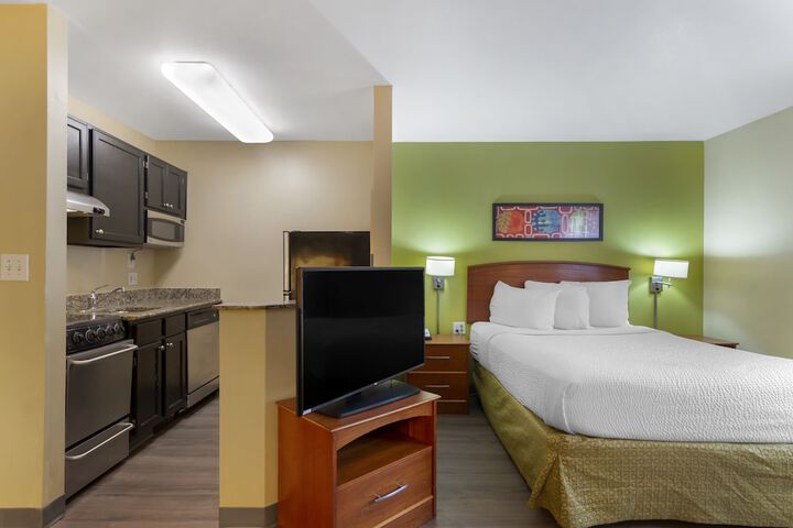 Room 14 of 39
