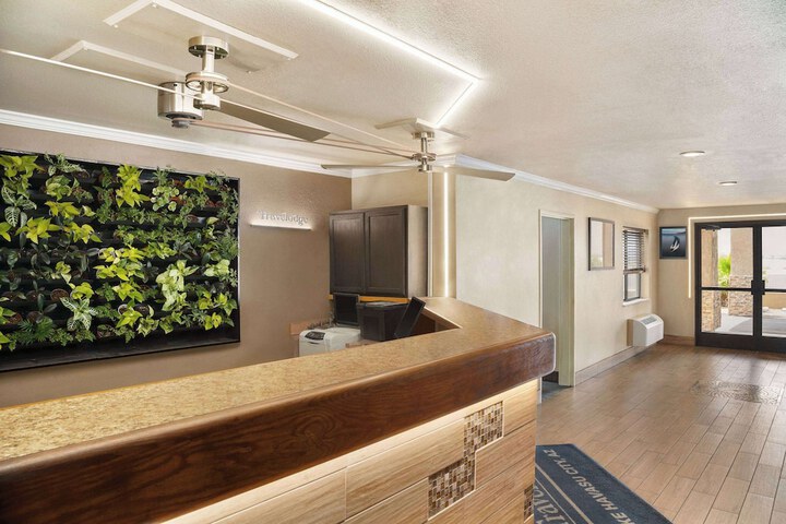 Hotel Interior 7 of 32