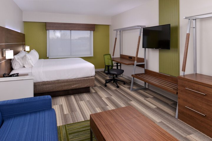 Room 16 of 56