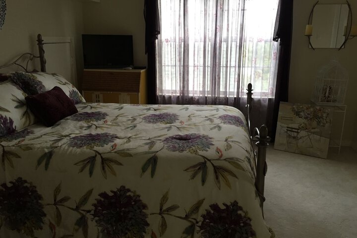 Room 13 of 27