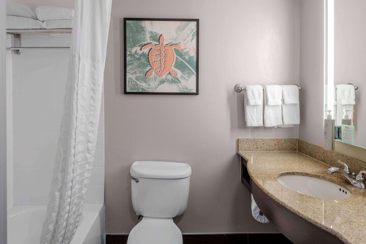 Room 10 of 22