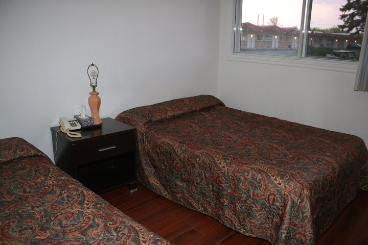 Room 24 of 47
