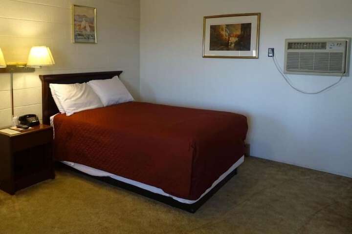 Hotel Prairie Winds Carthage Keokuk Hwy 136