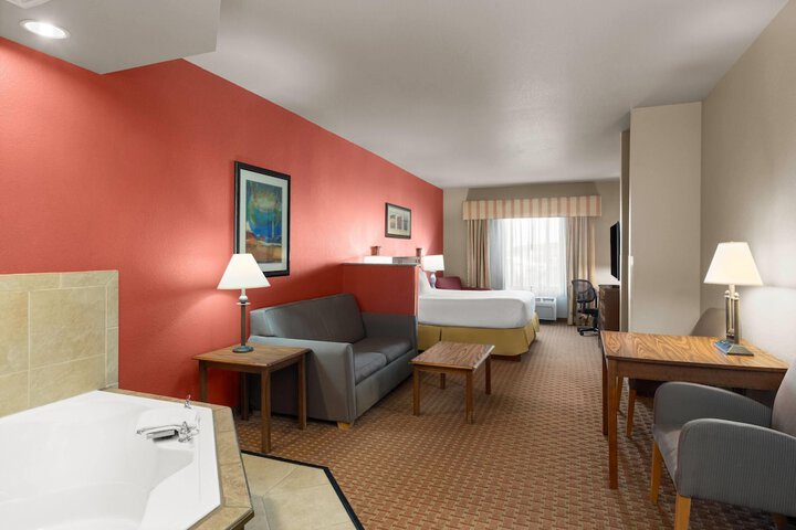 Baymont Inn and Suites by Wyndham Sturgis
