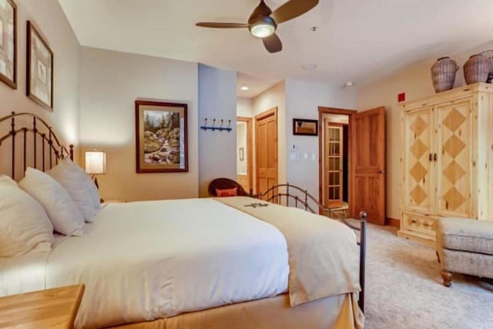 Premier 2 Bedroom Ski in Ski out Vacation Rental at the Timbers With the Best Access to Skiing in Keystone