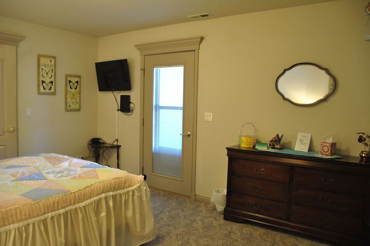 Room 76 of 97