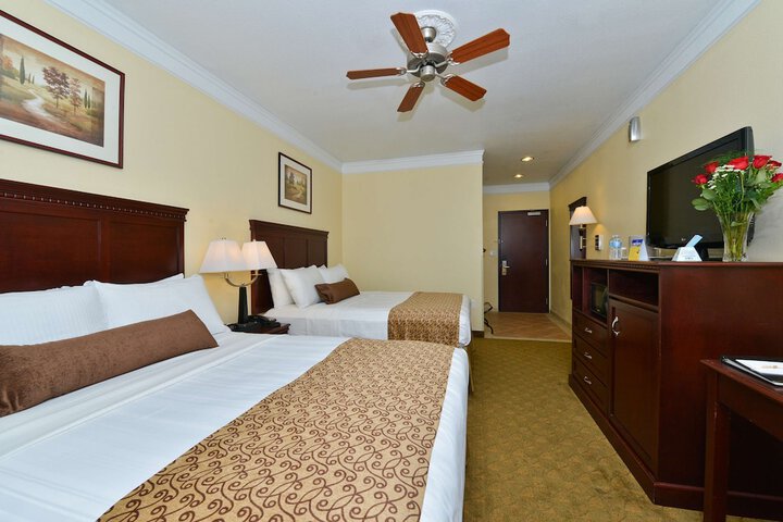 Room 9 of 27