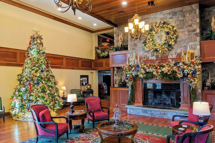 The Inn at Christmas Place