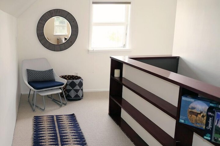 Room 10 of 19