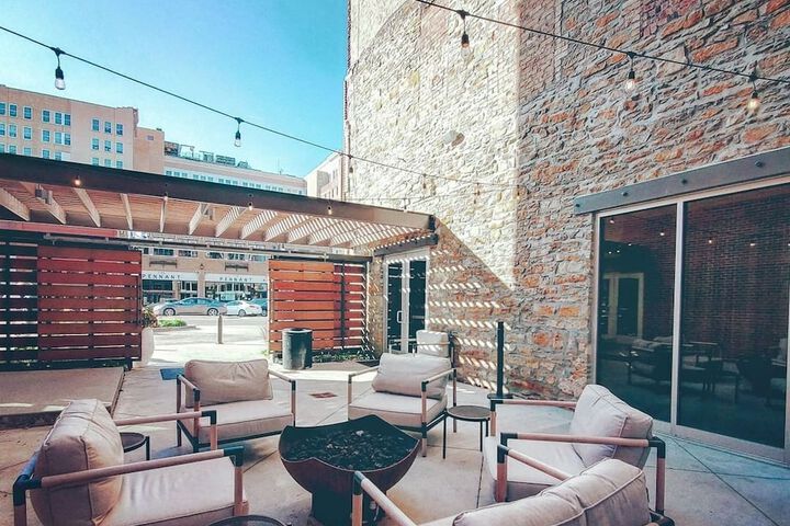 Terrace/Patio 103 of 106