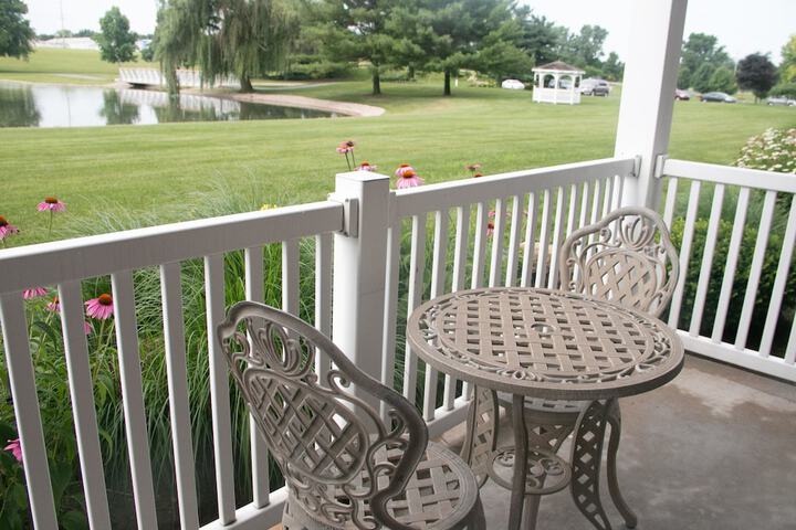 Essenhaus Inn & Conference Center