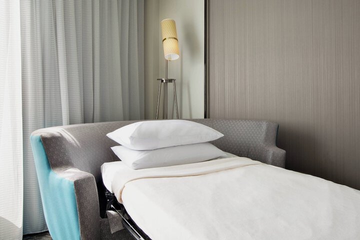 Courtyard by Marriott Knoxville Downtown
