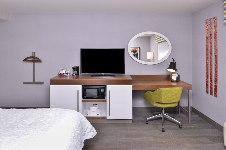 Room 25 of 65