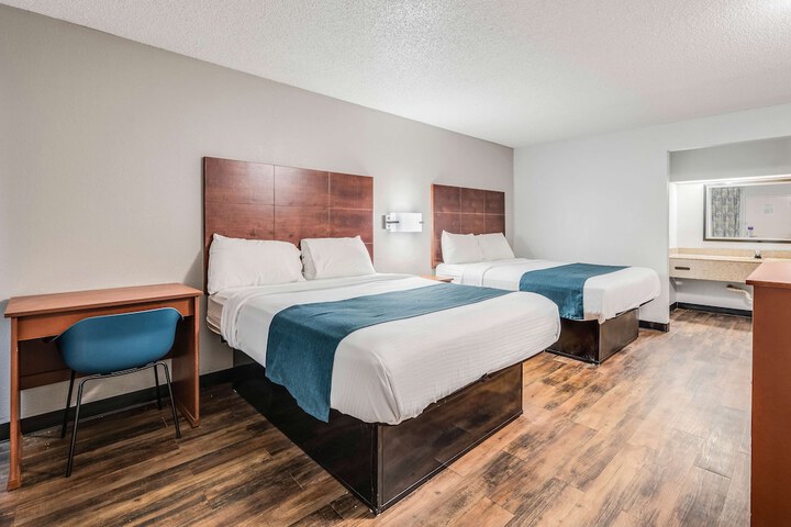 Room 16 of 37