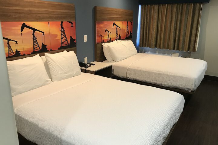 Room 28 of 28