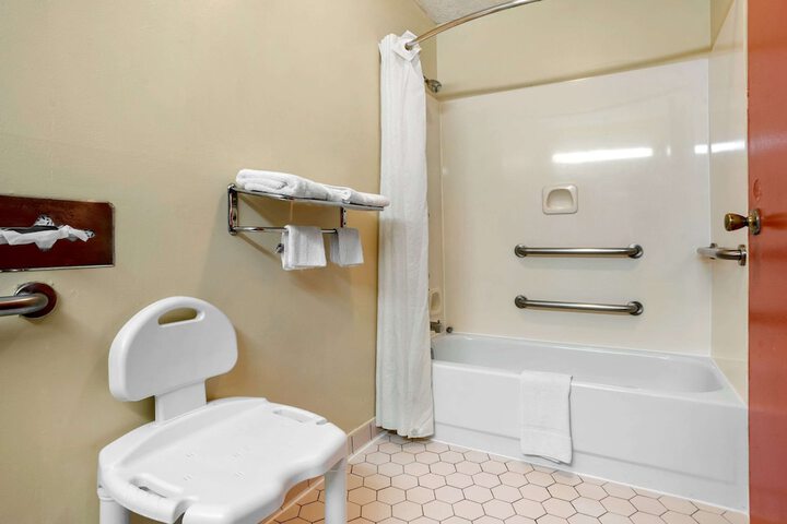 Room 18 of 20