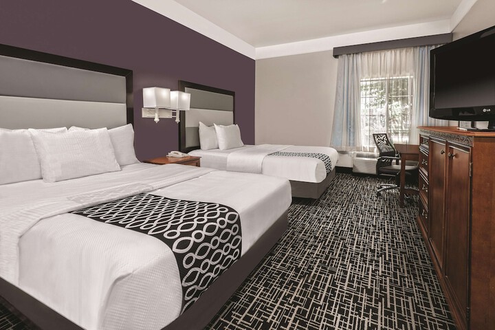 Room 13 of 40