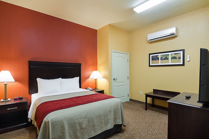 Room 16 of 34